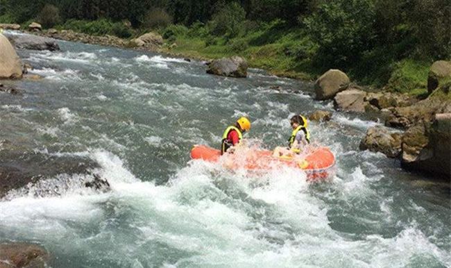 成都到瓦屋山、柳江古镇漂流一日游、瓦屋山一日游多少钱、瓦屋山旅游线路报团价格