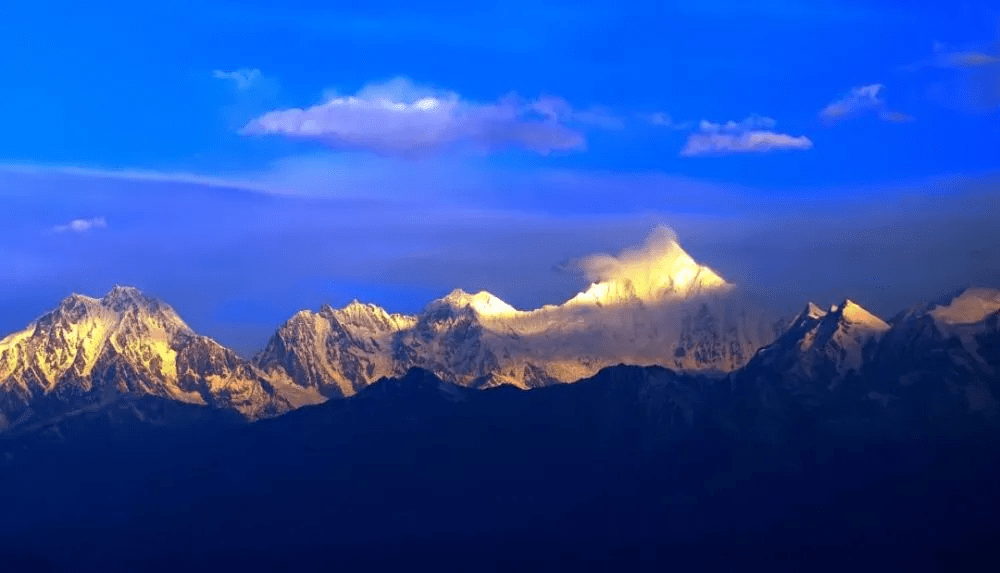 王岗坪旅游要多少钱、王岗坪适合几月去