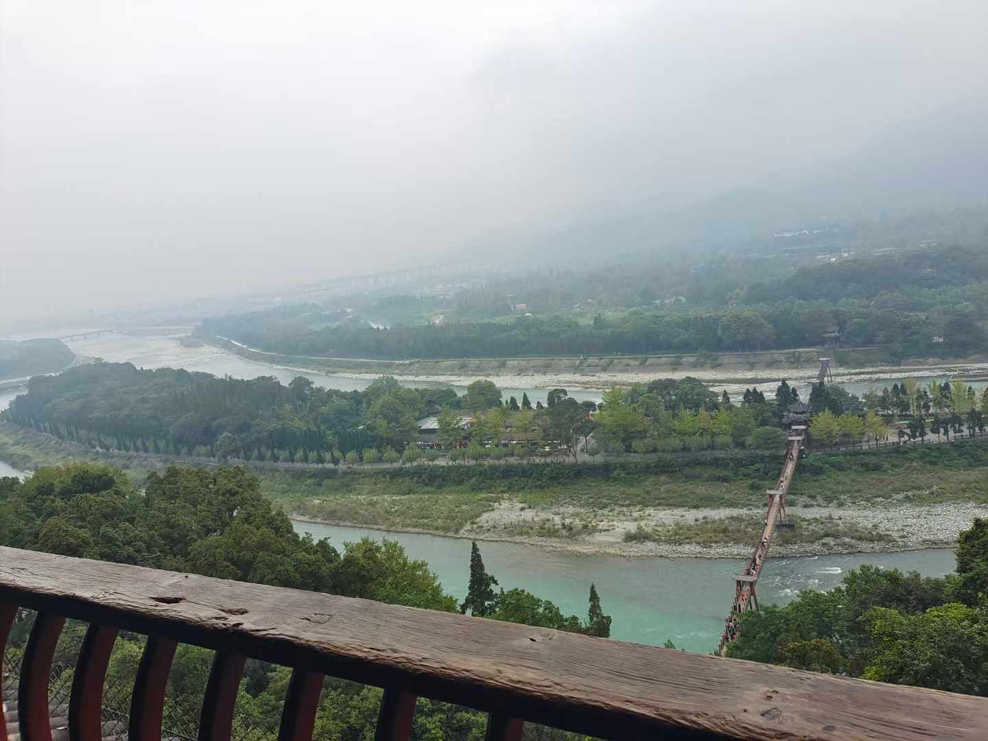 成都周边两天一夜旅游景点推荐（成都周边两天两夜旅游攻略）